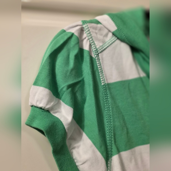 Juniors Short Sleeve Long Tee With Hood And Front Pocket - Picture 4 of 5